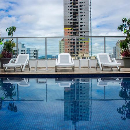 Отель Ramada By Wyndham Panama Via Argentina Экстерьер фото