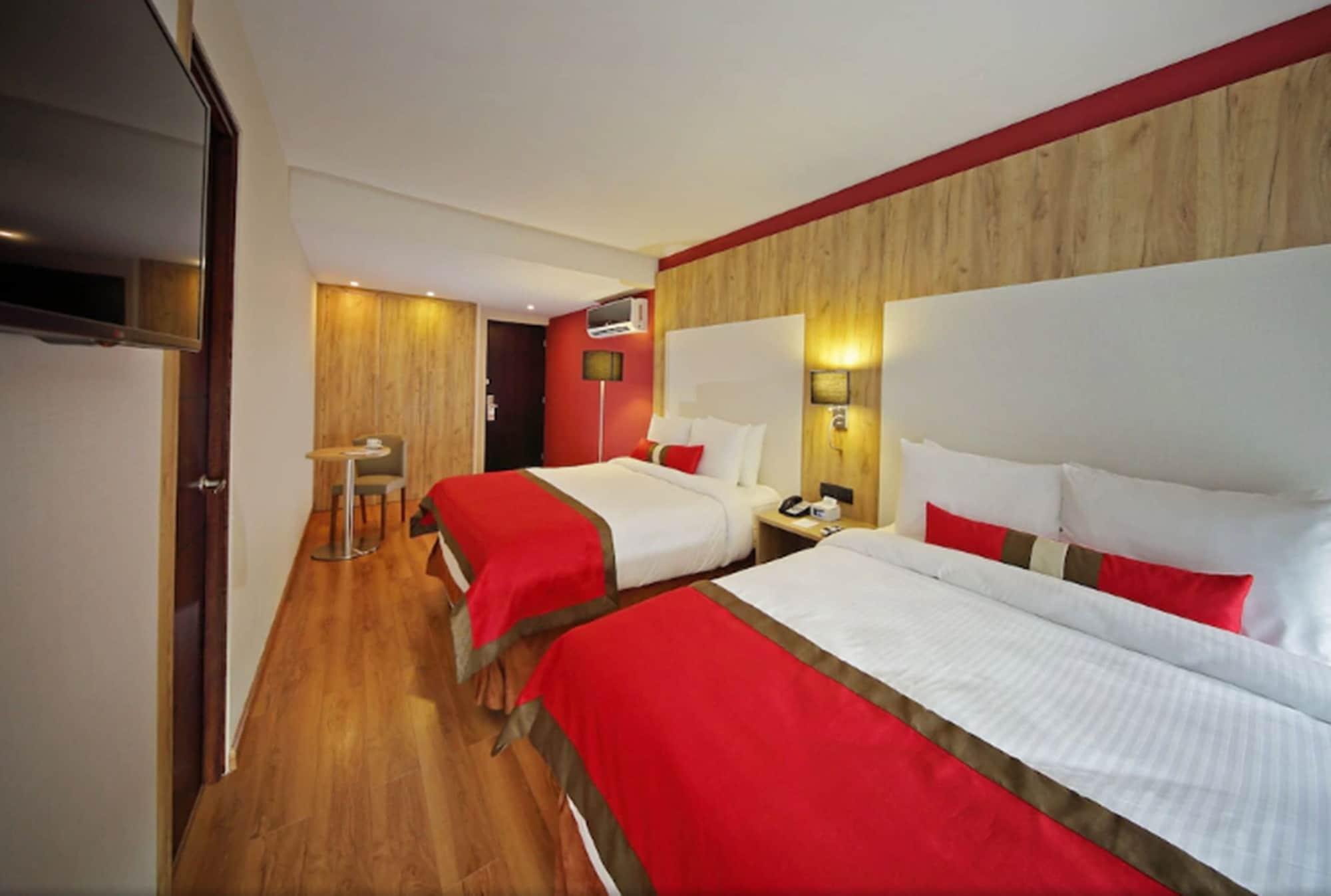 Отель Ramada By Wyndham Panama Via Argentina Экстерьер фото