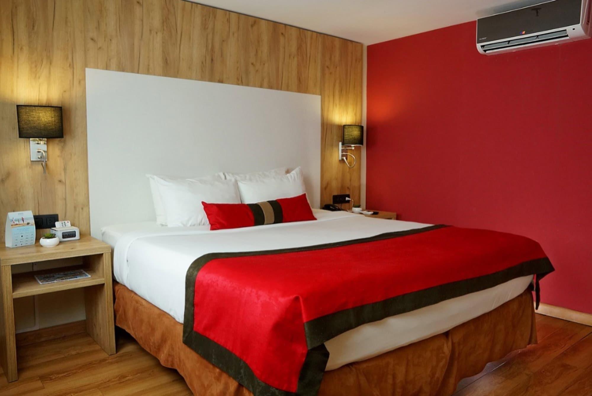 Отель Ramada By Wyndham Panama Via Argentina Экстерьер фото