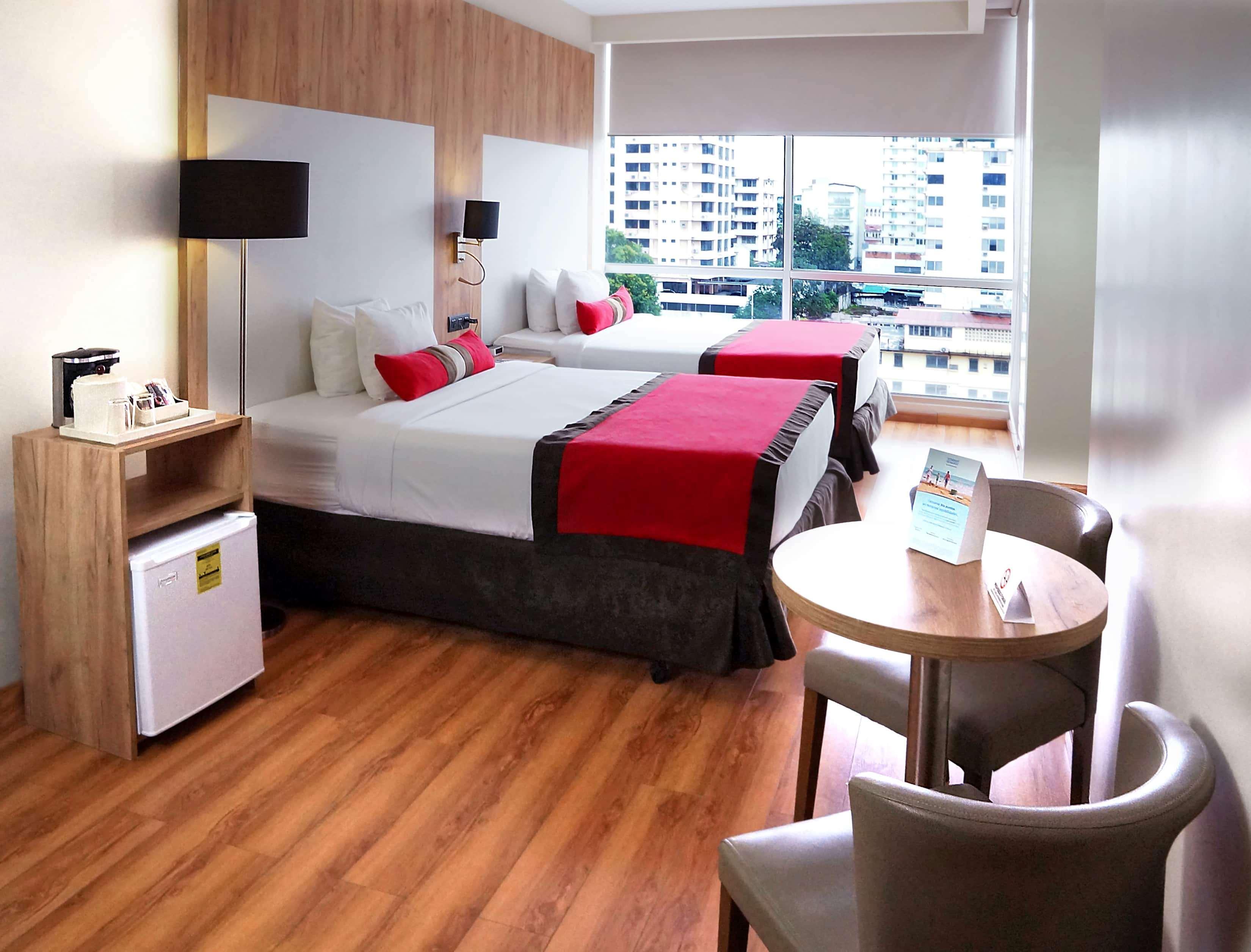Отель Ramada By Wyndham Panama Via Argentina Экстерьер фото
