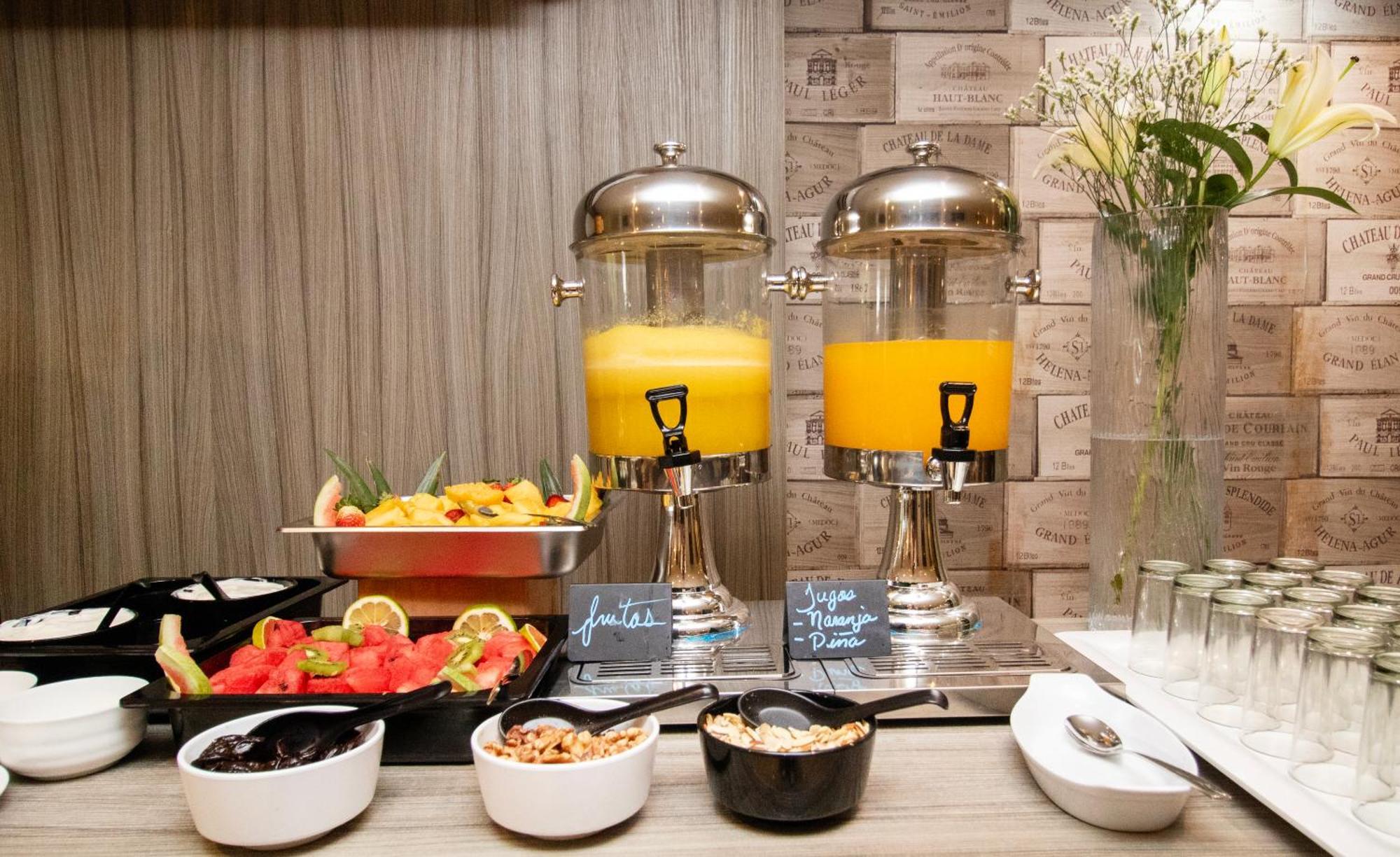 Отель Ramada By Wyndham Panama Via Argentina Экстерьер фото